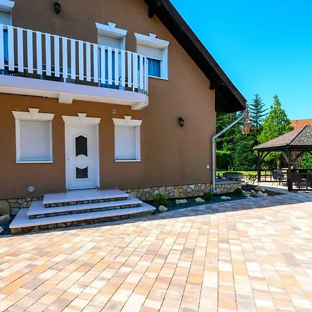 La Maison Du Calme Apartment